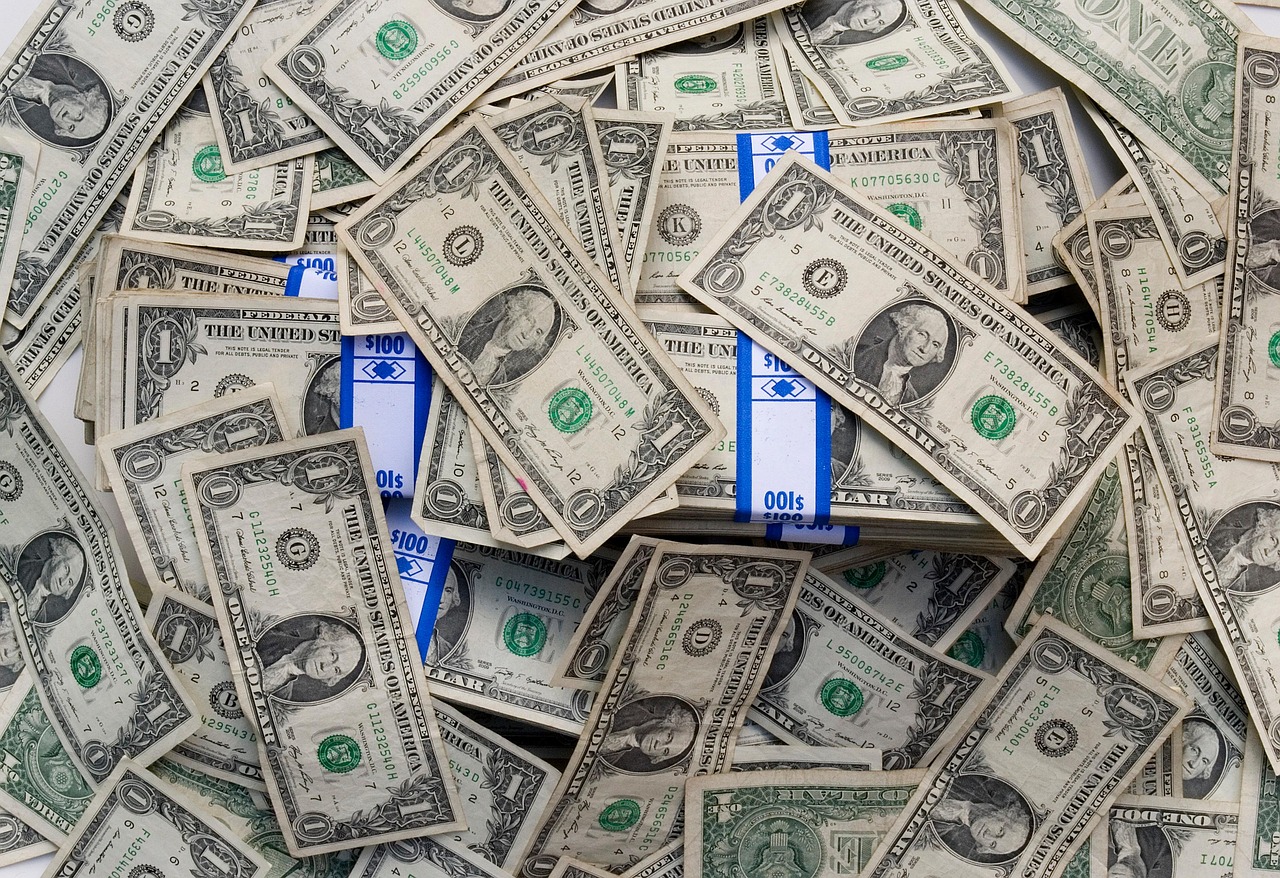 Real-time Cash Flow Management - HourlyMail24