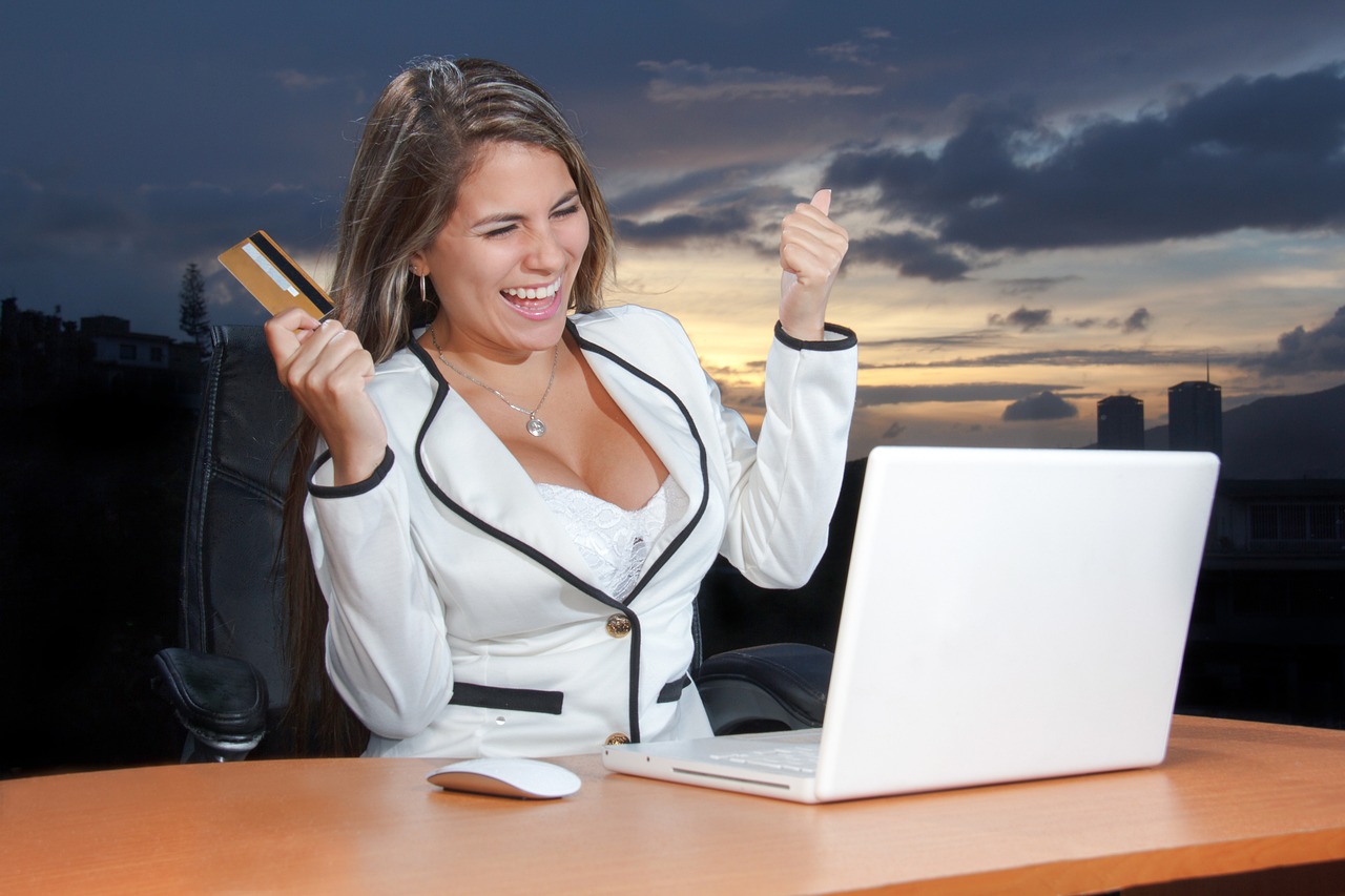 how to build a profitable online business 2026 - HourlyMail24